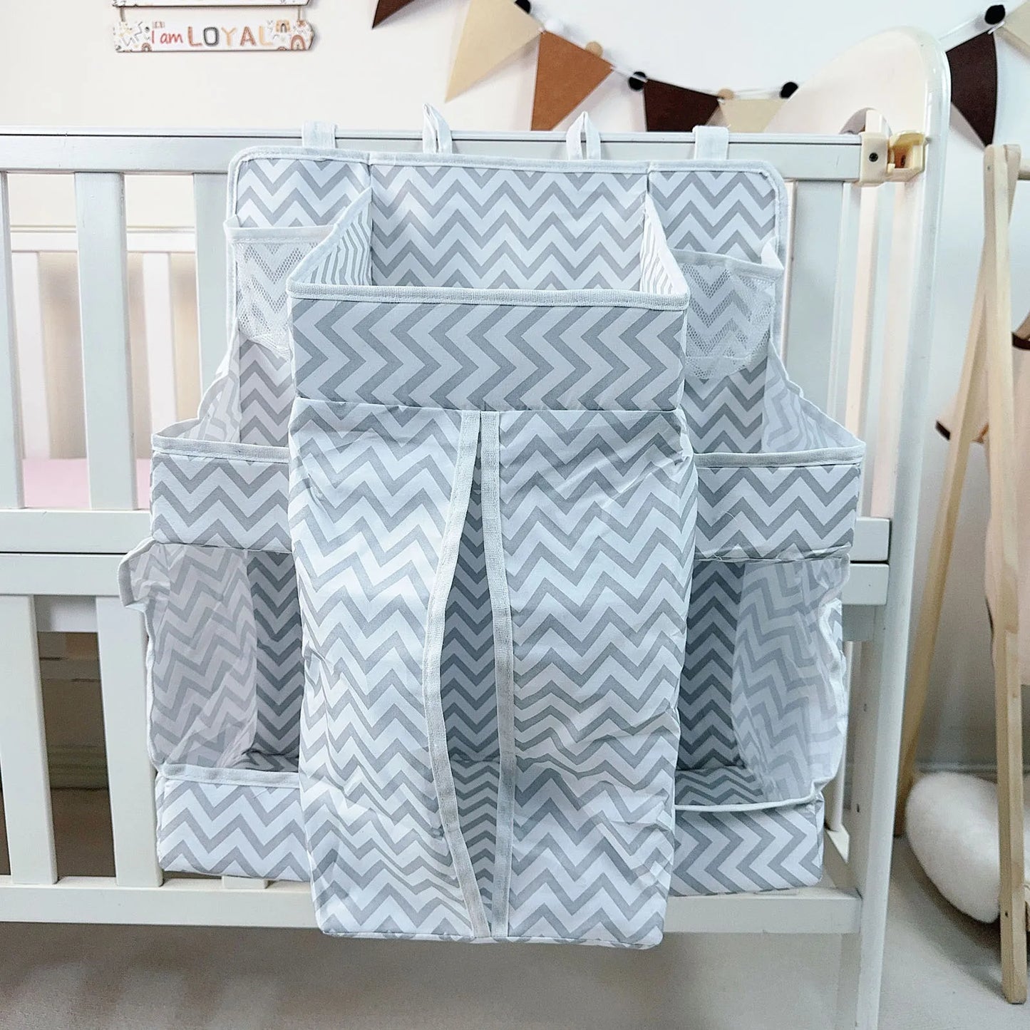 Diaper Caddy Hanging Diaper Organizer Hanging Nursery Decor Baby Shower Gifts Bedside Storage Bag Hang on Crib Changing Table